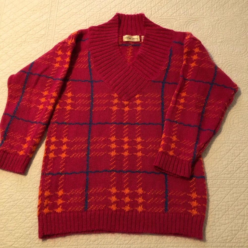 Vintage 90’s retro mohair sweater. Size medium.